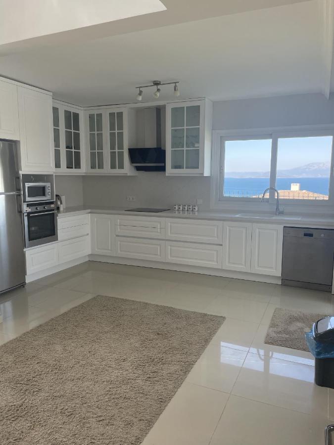Luxury Villa With Amazing View, Cesme Exterior photo