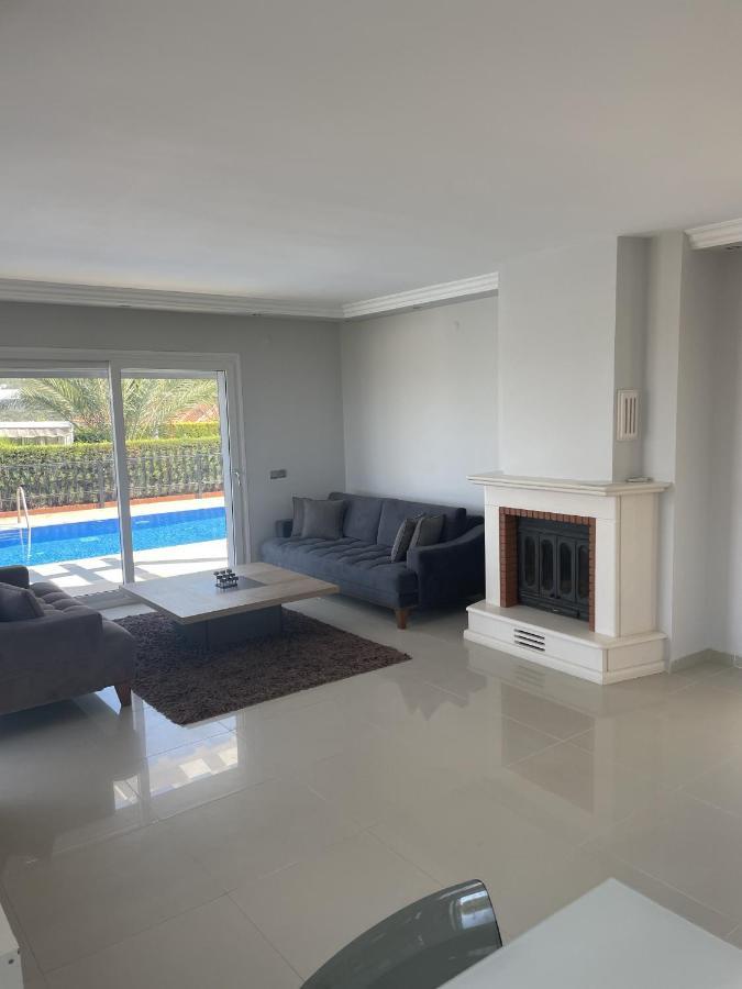 Luxury Villa With Amazing View, Cesme Exterior photo