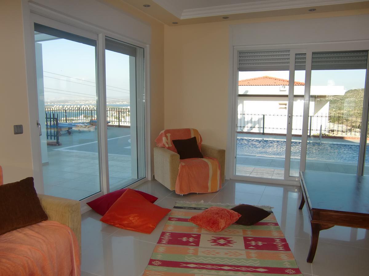 Luxury Villa With Amazing View, Cesme Exterior photo